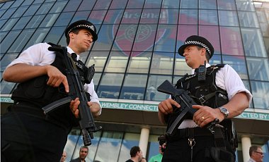 Теракт в Манчестере: полиция застопорила еще двоих подозреваемых