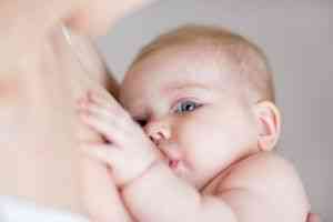 Переедание у новорожденных при грудном вскармливании: признаки ...