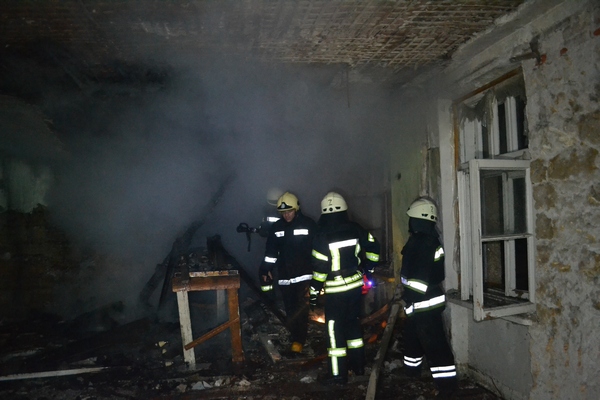 Пожар в предбудущем здании штаба ВМС Украины прозошел из-за небрежности строителей(фото)