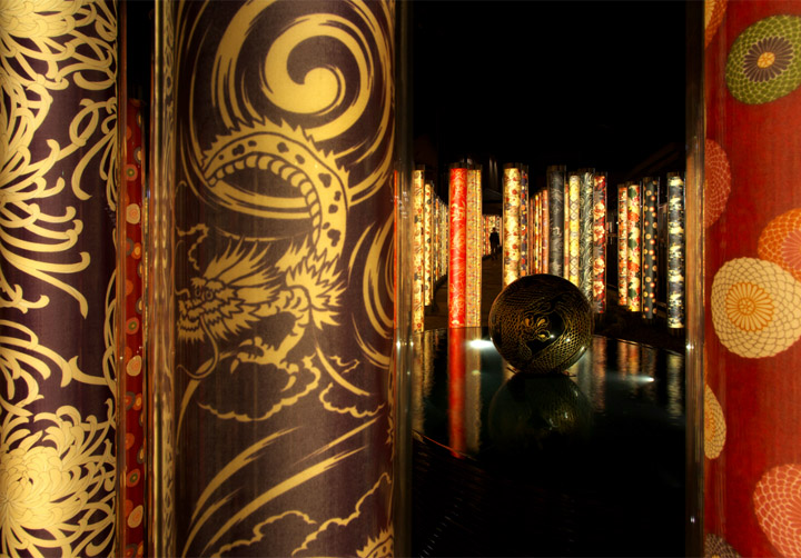 Лабиринт из светящихся фонарей — уникальное оформление ж.д. станции keifuku arashiyama от студии glamorous, киото, япония