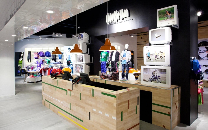 Продуманный дизайн проект спортивного магазина от riis retail