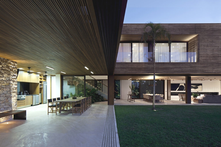 Стильный особняк от архитектурного бюро bernardes + jacobsen, сан-паулу, бразилия