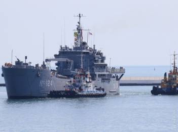 В Черном море украинские ВМС совместно с кораблями Великобритании, Турции и Румынии коротают учения
