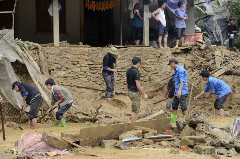 Потоп во Вьетнаме: жрать жертвы и пропавшие без вести