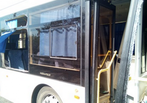 В Крыму при столкновении грузовика с троллейбусом потерпели девять человек [фото]