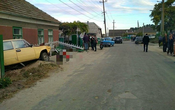 На Одесчине пьяный водитель убил трех старушек на лавочке