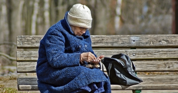 Жизнь без пенсии: в каких странах мира пожилые люди не получают помощь от государства