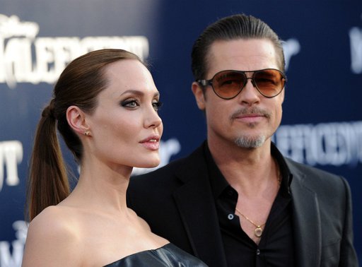 Анджелина Джоли больше 2-ух лет не звонила Брэду Питту