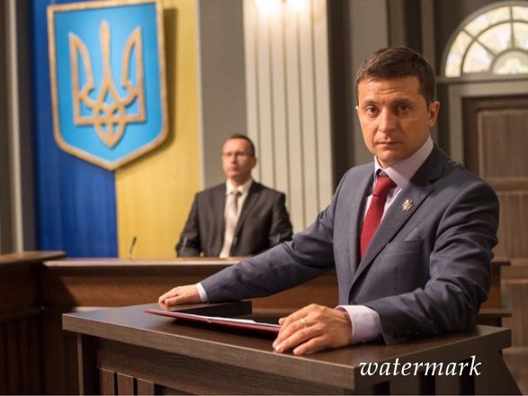 У Зеленского и Вакарчука больше доверия украинцев, чем у работающих политиков - политолог