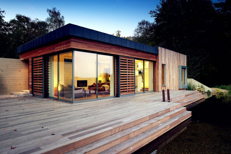 Замечательный дизайн-проект дома на берегу лесного озера