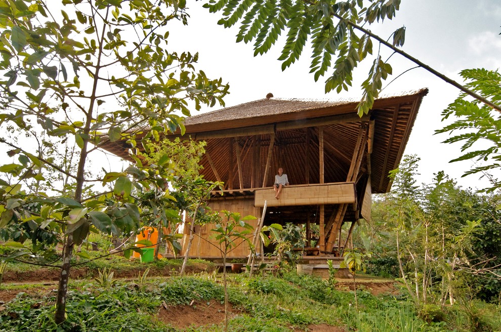 Вольная жизнь бывшего горожанина в тропическом раю среди балийских гор – уникальный проект бунгало для любителей абсолютной свободы