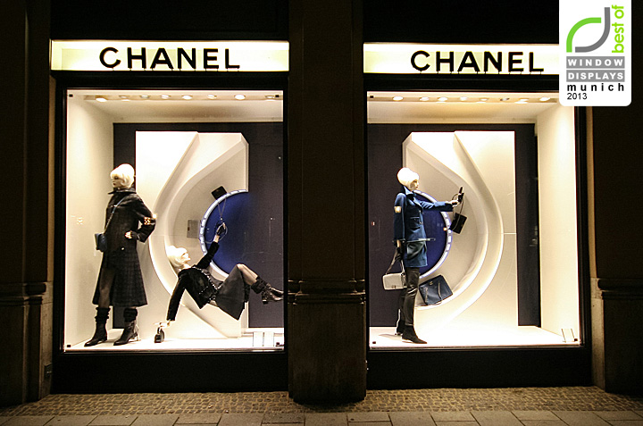 Роскошь, доступная всем – уникальное оформление главной витрины бутика одежды chanel в мюнхене
