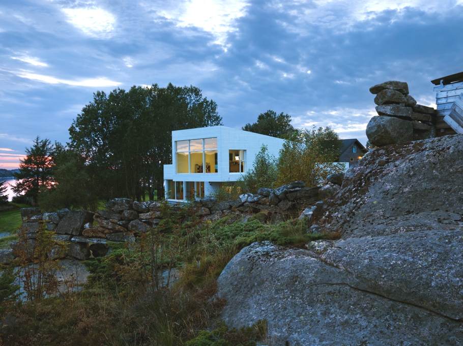 Морские просторы или минималистская villa morild от студии todd saunders, берген, норвегия