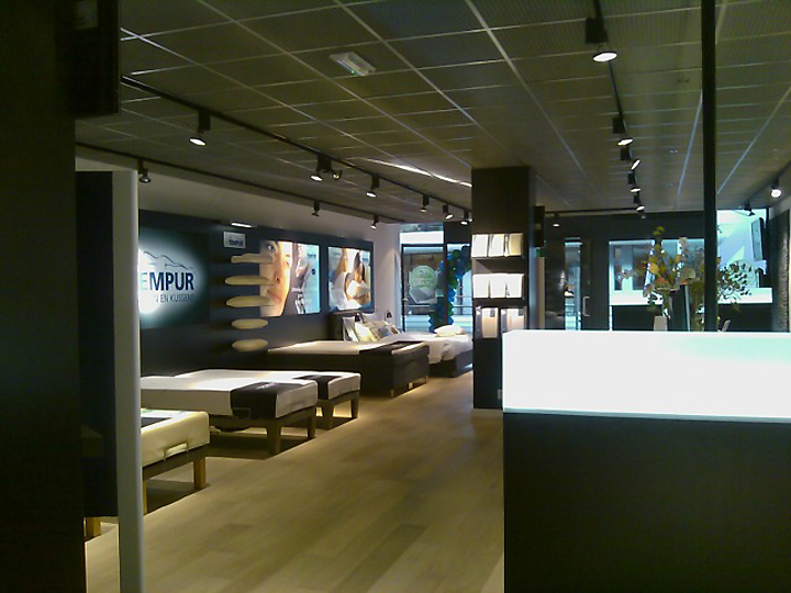 Новый бутик tempur от william van esveld – оригинальное решение дизайна магазина постельных принадлежностей, нидерланды
