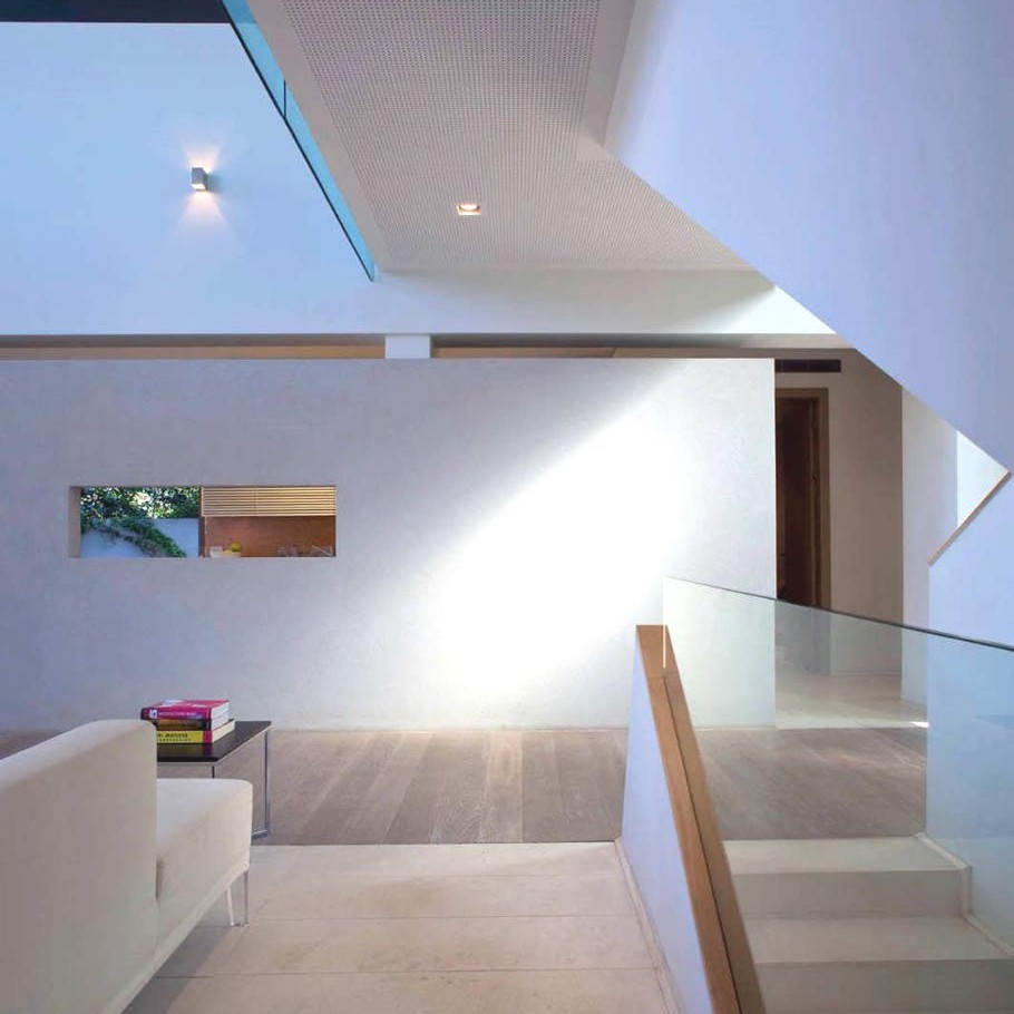 Высокотехнологичный и комфортный частный дом с потрясающим дизайном интерьера