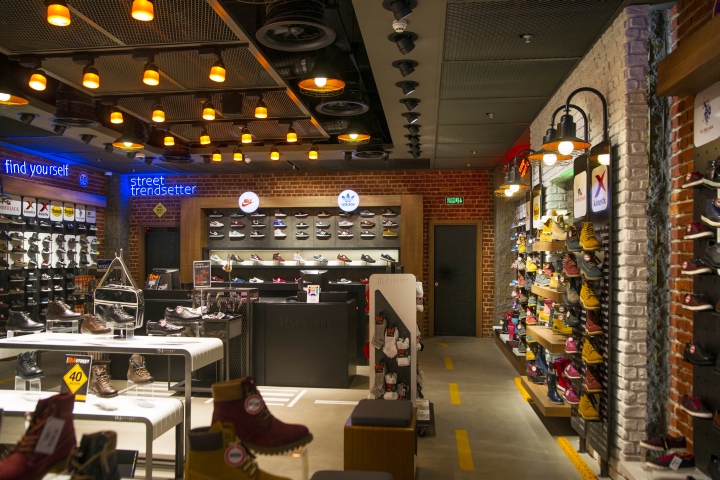Необычный дизайн обувного магазина sport in street в стамбуле, турция