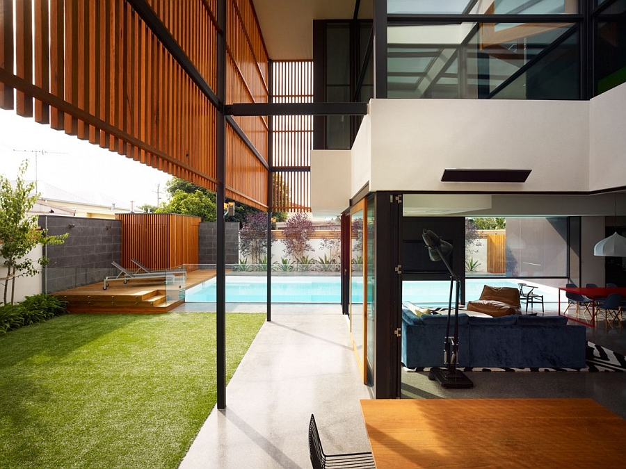 Шикарный проект современного городского дома с бассейном