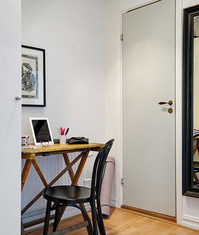 Продуманная планировка небольшой квартиры с дизайном интерьером в скандинавском стиле