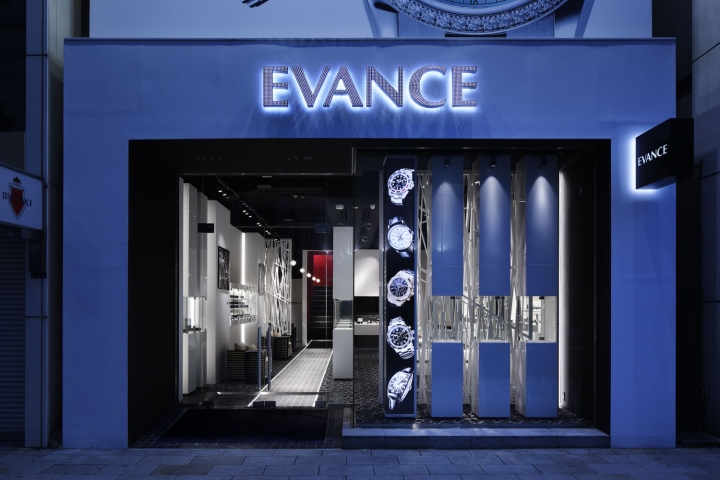 Интерьер магазина роскошных часов evance от ichiro nishiwaki design office, токио, япония