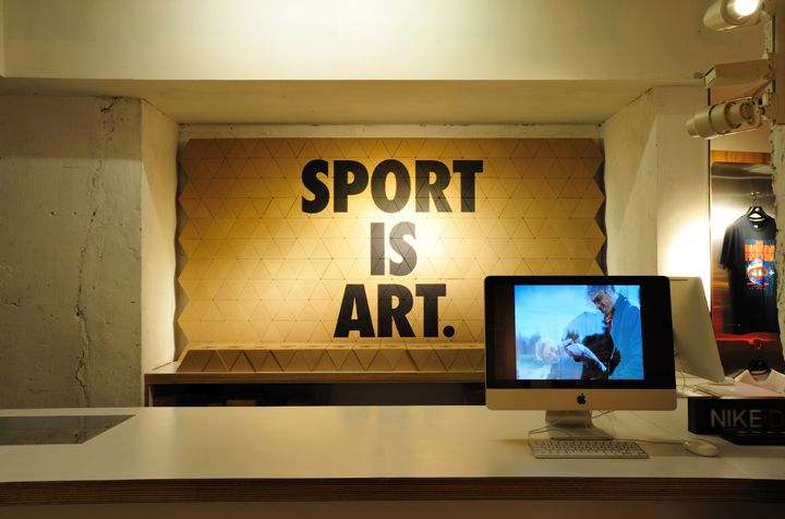 Спорт — это искусство: флагманский региональный магазин nike от студии arrt, гонконг, китай