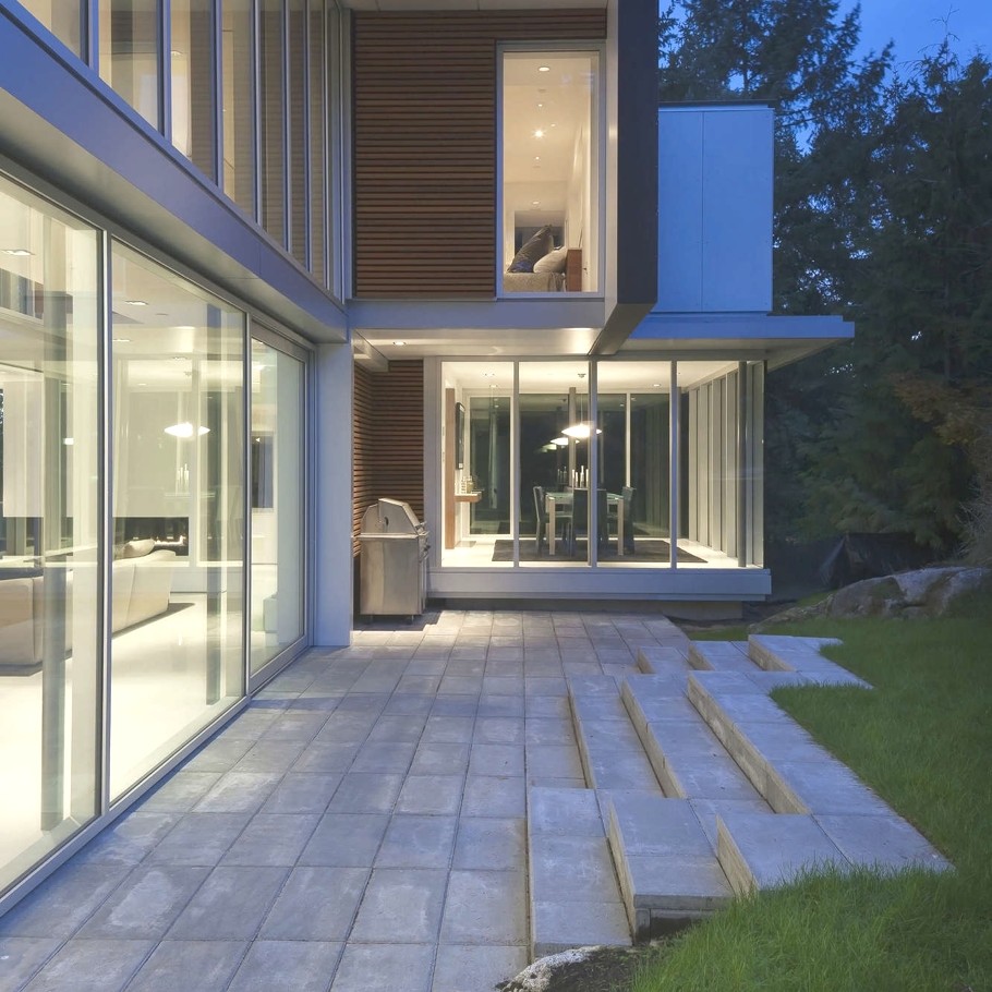Горный маршрут или потрясающий дом среди скал от dgbk architects, ванкувер, канада